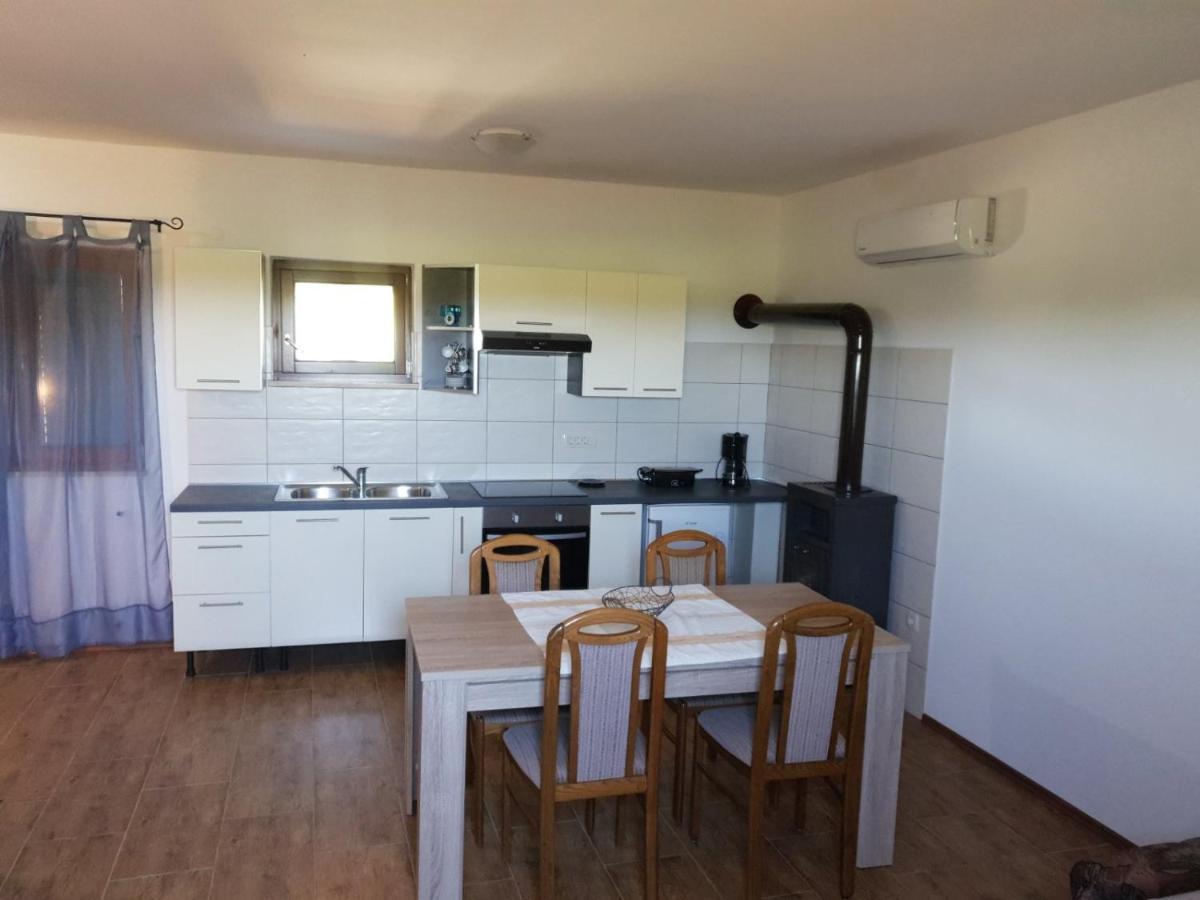Apartment And Rooms Hacienda Stelio Porec Bagian luar foto