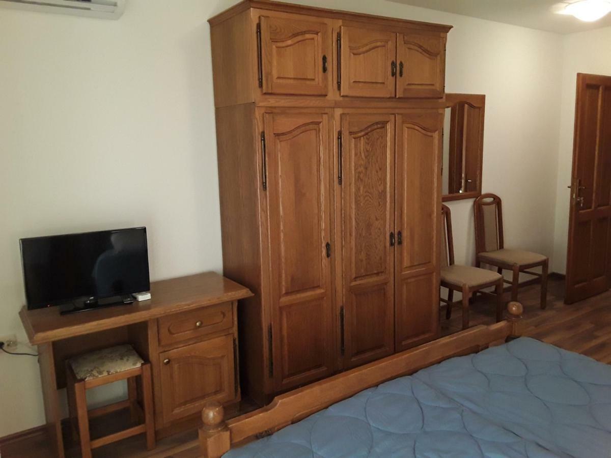Apartment And Rooms Hacienda Stelio Porec Bagian luar foto