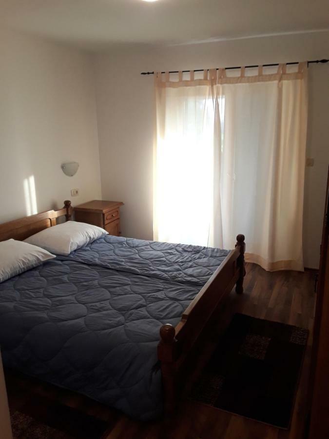 Apartment And Rooms Hacienda Stelio Porec Bagian luar foto